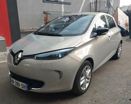 Серый Рено Зое, объемом двигателя 0 л и пробегом 57 тыс. км за 7900 $, фото 1 на Automoto.ua
