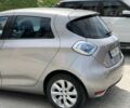 Серый Рено Зое, объемом двигателя 0 л и пробегом 87 тыс. км за 6750 $, фото 5 на Automoto.ua