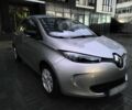 Серый Рено Зое, объемом двигателя 0 л и пробегом 137 тыс. км за 6500 $, фото 4 на Automoto.ua