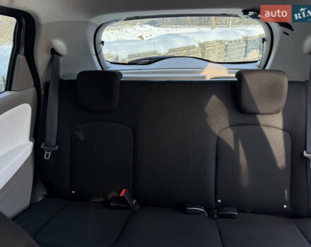 Сірий Рено Зое, об'ємом двигуна 0 л та пробігом 104 тис. км за 6199 $, фото 32 на Automoto.ua