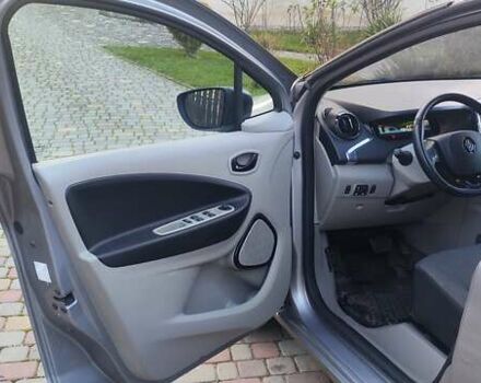 Сірий Рено Зое, об'ємом двигуна 0 л та пробігом 58 тис. км за 7700 $, фото 11 на Automoto.ua
