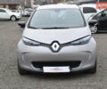 Серый Рено Зое, объемом двигателя 0 л и пробегом 74 тыс. км за 6999 $, фото 2 на Automoto.ua
