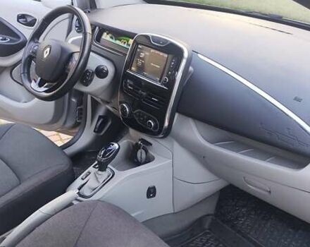 Сірий Рено Зое, об'ємом двигуна 0 л та пробігом 58 тис. км за 7700 $, фото 21 на Automoto.ua