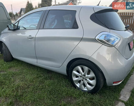 Сірий Рено Зое, об'ємом двигуна 0 л та пробігом 142 тис. км за 5950 $, фото 1 на Automoto.ua