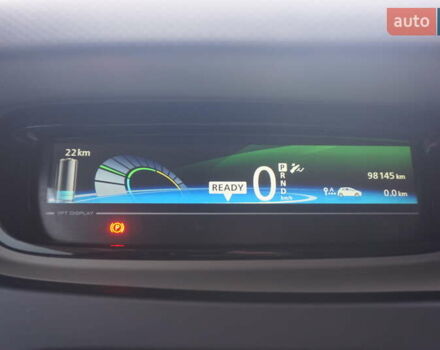 Серый Рено Зое, объемом двигателя 0 л и пробегом 98 тыс. км за 7200 $, фото 31 на Automoto.ua