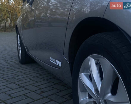 Серый Рено Зое, объемом двигателя 0 л и пробегом 90 тыс. км за 6390 $, фото 11 на Automoto.ua