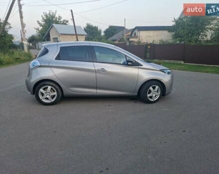 Серый Рено Зое, объемом двигателя 0 л и пробегом 39 тыс. км за 7000 $, фото 26 на Automoto.ua