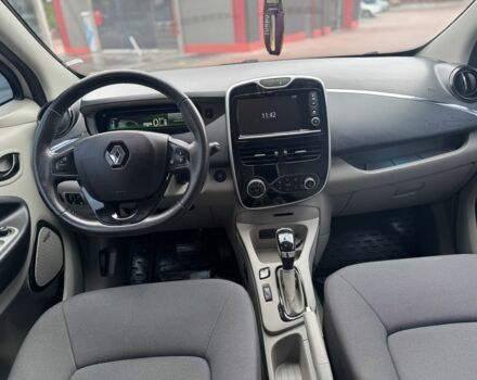 Рено Зое 2015 у Рівному на Automoto.ua Сірий Рено Зое, об'ємом двигуна 0 л та пробігом 160 тис. км за 8000 $, фото 21 на Automoto.ua
