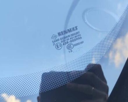 Сірий Рено Зое, об'ємом двигуна 0 л та пробігом 58 тис. км за 7700 $, фото 31 на Automoto.ua