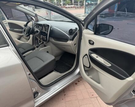 Рено Зое 2015 у Рівному на Automoto.ua Сірий Рено Зое, об'ємом двигуна 0 л та пробігом 160 тис. км за 8000 $, фото 18 на Automoto.ua