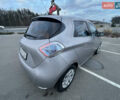 Серый Рено Зое, объемом двигателя 0 л и пробегом 104 тыс. км за 9700 $, фото 8 на Automoto.ua