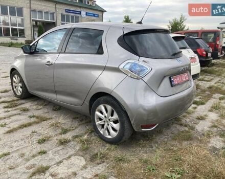 Серый Рено Зое, объемом двигателя 0 л и пробегом 178 тыс. км за 4900 $, фото 7 на Automoto.ua