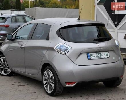 Серый Рено Зое, объемом двигателя 0 л и пробегом 78 тыс. км за 7999 $, фото 41 на Automoto.ua