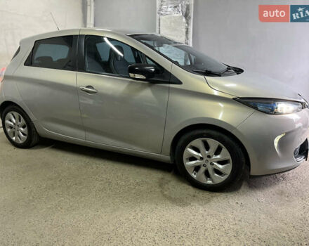 Сірий Рено Зое, об'ємом двигуна 0 л та пробігом 142 тис. км за 5950 $, фото 22 на Automoto.ua