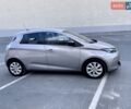 Серый Рено Зое, объемом двигателя 0 л и пробегом 65 тыс. км за 8900 $, фото 1 на Automoto.ua