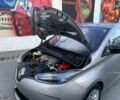 Серый Рено Зое, объемом двигателя 0 л и пробегом 65 тыс. км за 8900 $, фото 67 на Automoto.ua