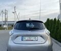 Серый Рено Зое, объемом двигателя 0 л и пробегом 111 тыс. км за 7000 $, фото 2 на Automoto.ua