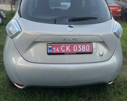 Сірий Рено Зое, об'ємом двигуна 0 л та пробігом 142 тис. км за 5950 $, фото 4 на Automoto.ua