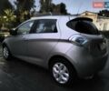 Серый Рено Зое, объемом двигателя 0 л и пробегом 137 тыс. км за 6800 $, фото 3 на Automoto.ua
