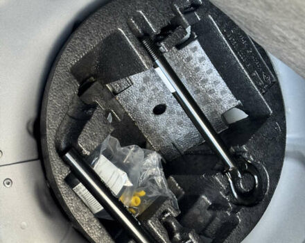 Сірий Рено Зое, об'ємом двигуна 0 л та пробігом 104 тис. км за 6199 $, фото 26 на Automoto.ua