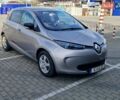 Серый Рено Зое, объемом двигателя 0 л и пробегом 39 тыс. км за 7199 $, фото 25 на Automoto.ua