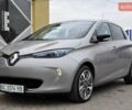 Серый Рено Зое, объемом двигателя 0 л и пробегом 78 тыс. км за 7999 $, фото 2 на Automoto.ua