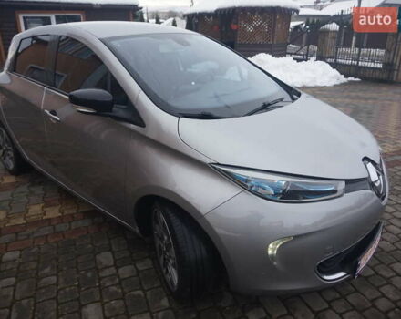 Серый Рено Зое, объемом двигателя 0 л и пробегом 98 тыс. км за 7200 $, фото 15 на Automoto.ua