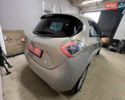 Сірий Рено Зое, об'ємом двигуна 0 л та пробігом 142 тис. км за 5950 $, фото 27 на Automoto.ua