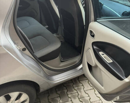 Сірий Рено Зое, об'ємом двигуна 0 л та пробігом 85 тис. км за 7550 $, фото 15 на Automoto.ua