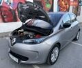 Серый Рено Зое, объемом двигателя 0 л и пробегом 65 тыс. км за 8900 $, фото 68 на Automoto.ua
