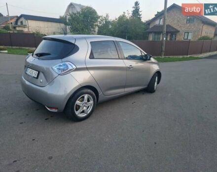 Серый Рено Зое, объемом двигателя 0 л и пробегом 39 тыс. км за 7000 $, фото 27 на Automoto.ua