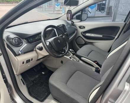 Сірий Рено Зое, об'ємом двигуна 0 л та пробігом 160 тис. км за 8000 $, фото 12 на Automoto.ua