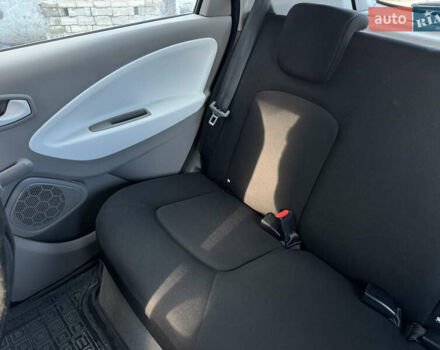 Сірий Рено Зое, об'ємом двигуна 0 л та пробігом 104 тис. км за 6199 $, фото 23 на Automoto.ua