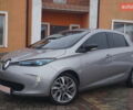 Серый Рено Зое, объемом двигателя 0 л и пробегом 98 тыс. км за 7200 $, фото 1 на Automoto.ua