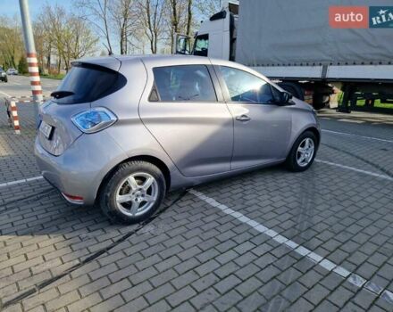Серый Рено Зое, объемом двигателя 0 л и пробегом 39 тыс. км за 7199 $, фото 32 на Automoto.ua