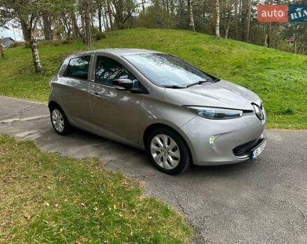 Сірий Рено Зое, об'ємом двигуна 0 л та пробігом 108 тис. км за 6900 $, фото 1 на Automoto.ua