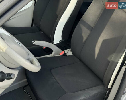 Сірий Рено Зое, об'ємом двигуна 0 л та пробігом 104 тис. км за 6199 $, фото 42 на Automoto.ua