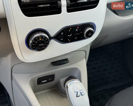 Сірий Рено Зое, об'ємом двигуна 0 л та пробігом 104 тис. км за 6199 $, фото 15 на Automoto.ua