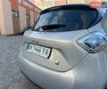 Серый Рено Зое, объемом двигателя 0 л и пробегом 88 тыс. км за 6999 $, фото 6 на Automoto.ua