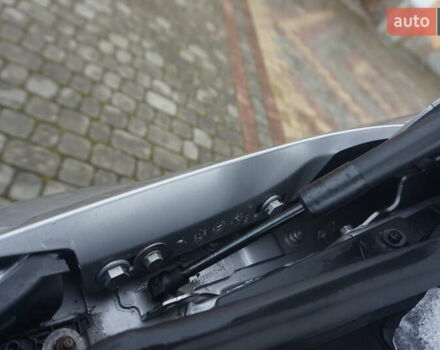 Серый Рено Зое, объемом двигателя 0 л и пробегом 98 тыс. км за 7200 $, фото 56 на Automoto.ua