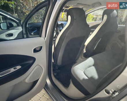 Рено Зое 2015 в Виннице на Automoto.ua Серый Рено Зое, объемом двигателя 0 л и пробегом 126 тыс. км за 7900 $, фото 10 на Automoto.ua