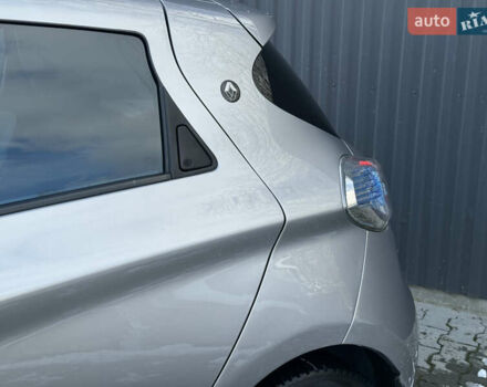 Сірий Рено Зое, об'ємом двигуна 0 л та пробігом 104 тис. км за 6199 $, фото 76 на Automoto.ua