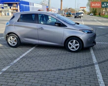 Серый Рено Зое, объемом двигателя 0 л и пробегом 39 тыс. км за 7199 $, фото 24 на Automoto.ua