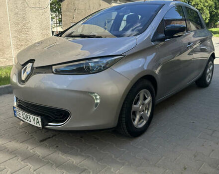 Серый Рено Зое, объемом двигателя 0 л и пробегом 85 тыс. км за 6250 $, фото 1 на Automoto.ua