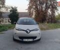 Серый Рено Зое, объемом двигателя 0 л и пробегом 98 тыс. км за 6700 $, фото 2 на Automoto.ua