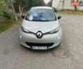 Серый Рено Зое, объемом двигателя 0 л и пробегом 75 тыс. км за 8100 $, фото 1 на Automoto.ua