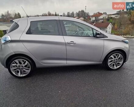 Сірий Рено Зое, об'ємом двигуна 0 л та пробігом 78 тис. км за 6550 $, фото 4 на Automoto.ua