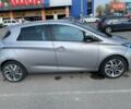 Серый Рено Зое, объемом двигателя 0 л и пробегом 113 тыс. км за 8000 $, фото 4 на Automoto.ua
