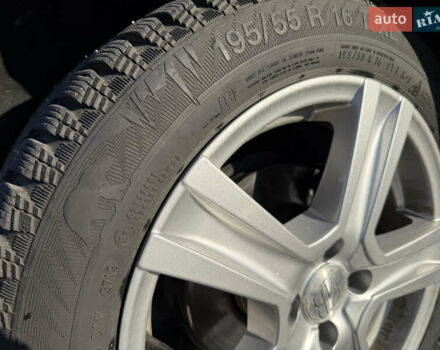 Серый Рено Зое, объемом двигателя 0 л и пробегом 118 тыс. км за 8950 $, фото 24 на Automoto.ua