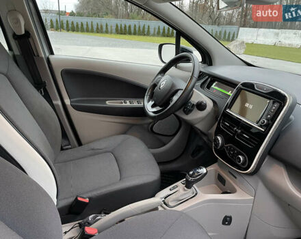 Сірий Рено Зое, об'ємом двигуна 0 л та пробігом 91 тис. км за 6999 $, фото 17 на Automoto.ua